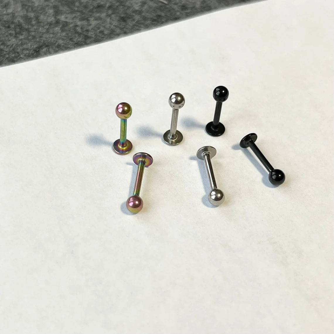 Tiny hotsell labret stud